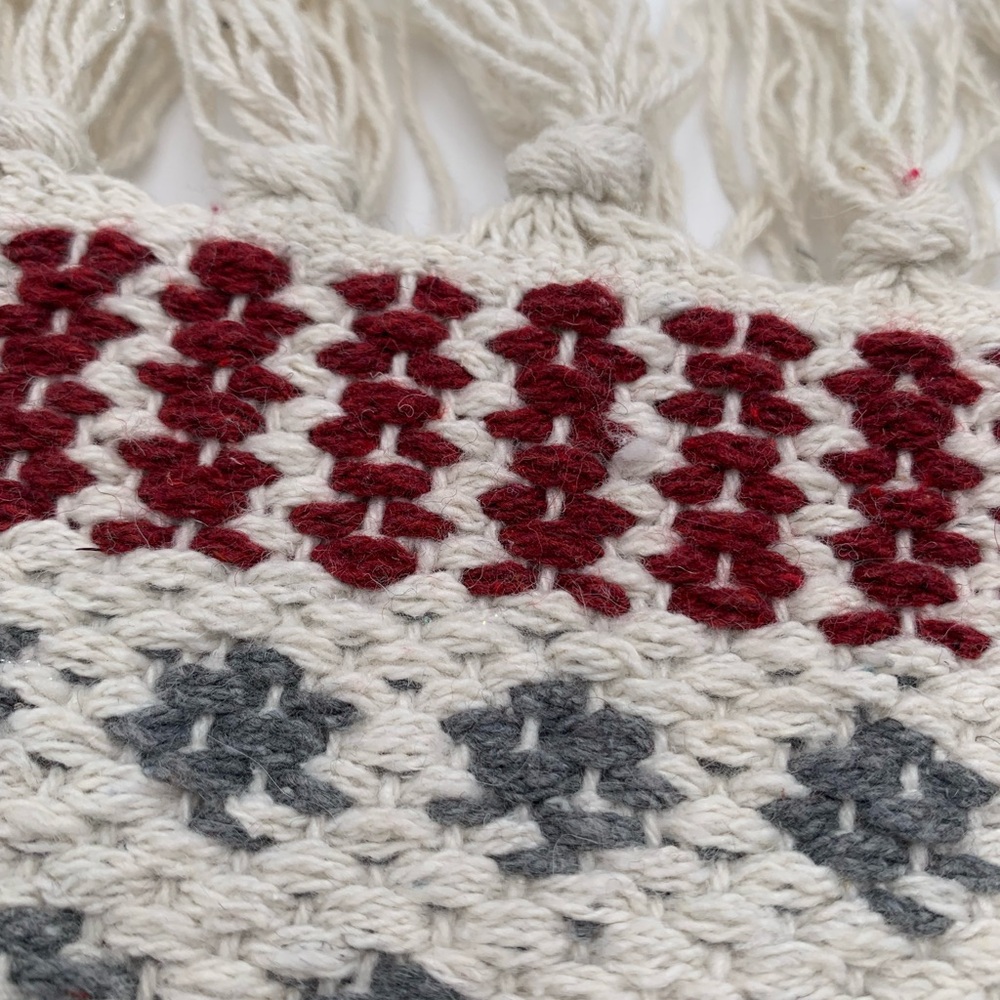 Comfort Bay Gray and Red Geometric Scatter Rug - Picture 3 of 5